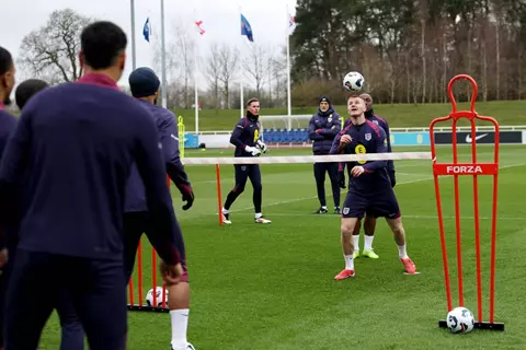 24 حصة تدريبية.. توخيل يضع خطة إنجلترا من أجل الفوز بكأس العالم